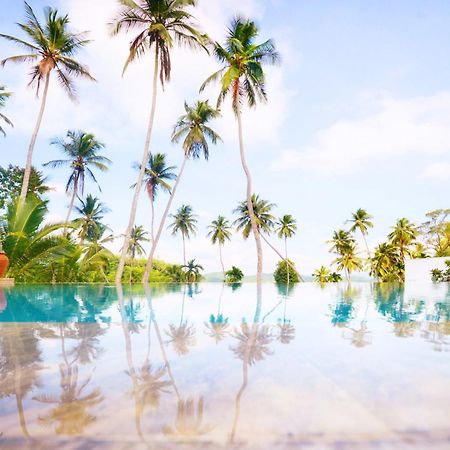 The Flame Tree Estate & Hotel Канди Экстерьер фото